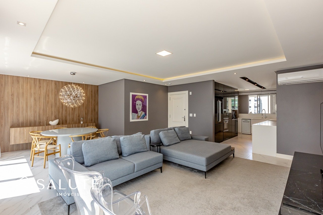 Apartamento na Av. Brasil em Balneário Camboriú