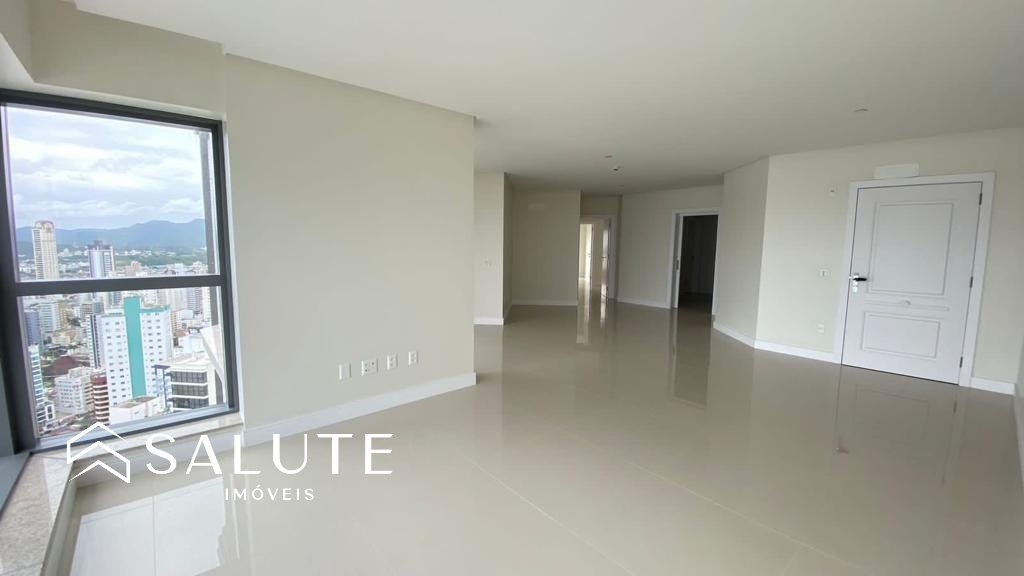 Apartamento Novo no Centro de Balneário Camboriú