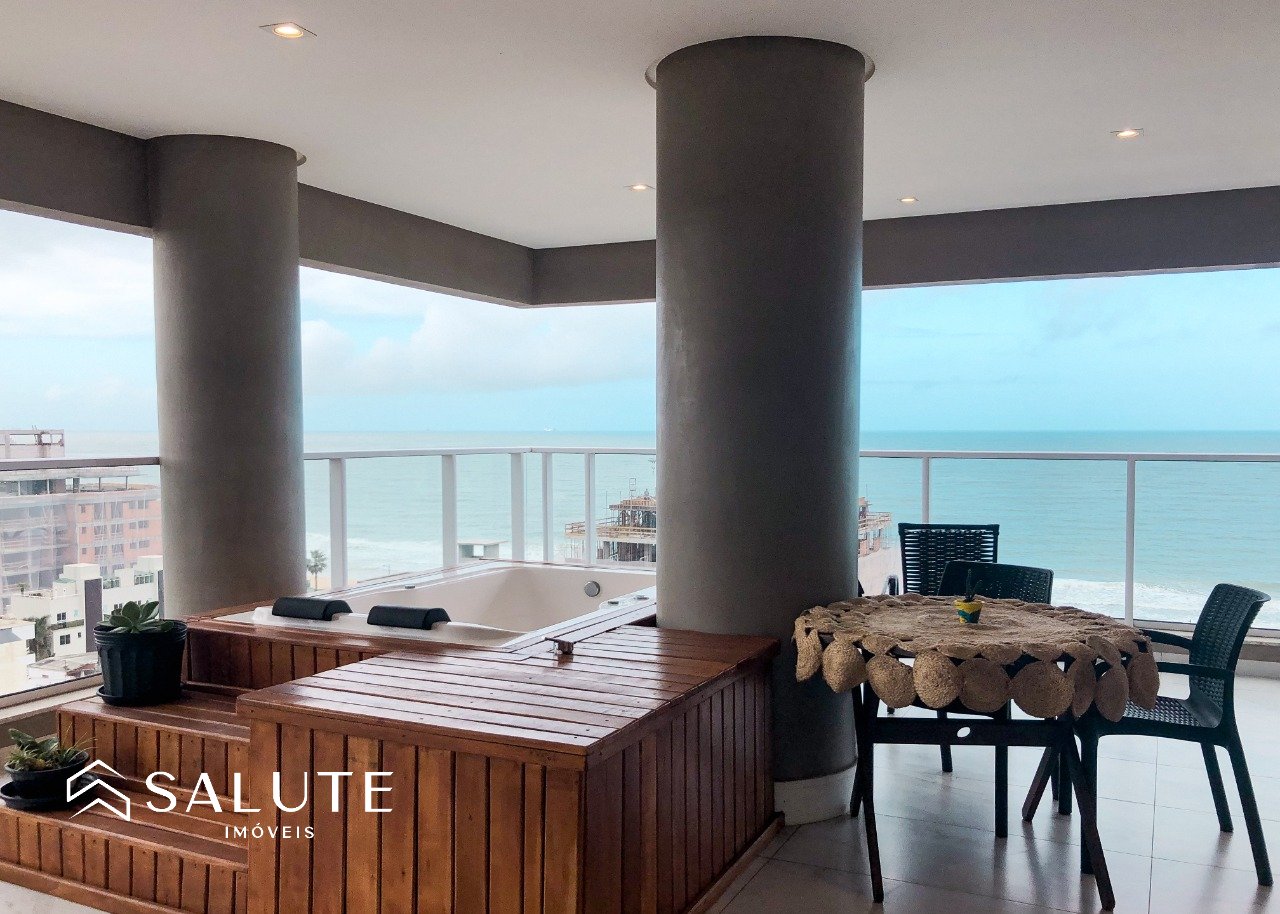 Apartamento com 3 Suítes na Praia Brava