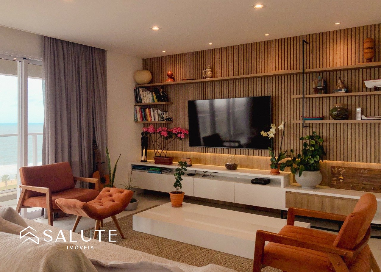 Apartamento com 3 Suítes na Praia Brava