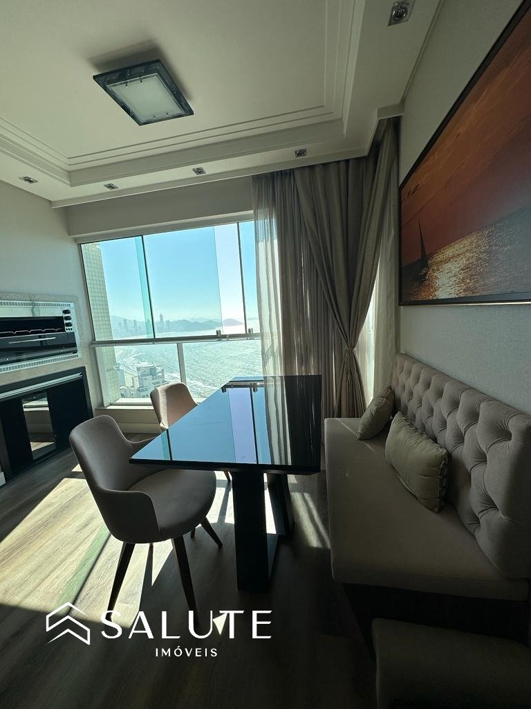 Apartamento 4 suítes Quadra Mar