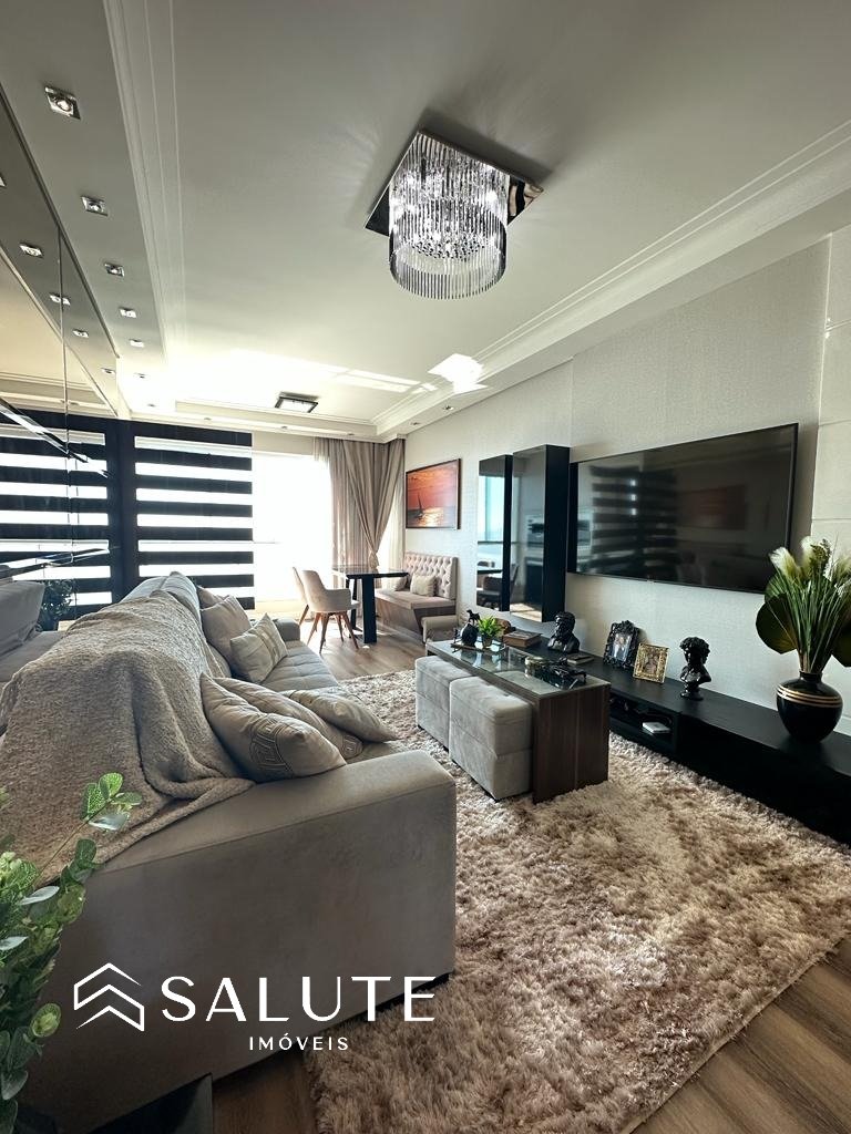 Apartamento 4 suítes Quadra Mar