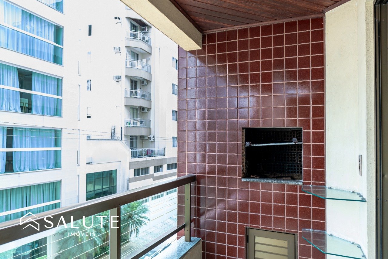 Apartamento à venda com 2 dormitórios no Centro