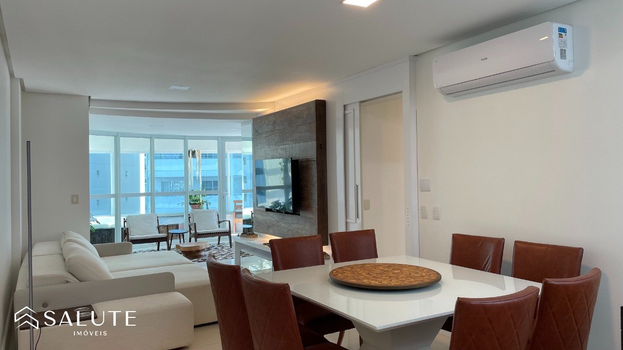 Apartamento à venda 4 dormitórios na Barra Sul