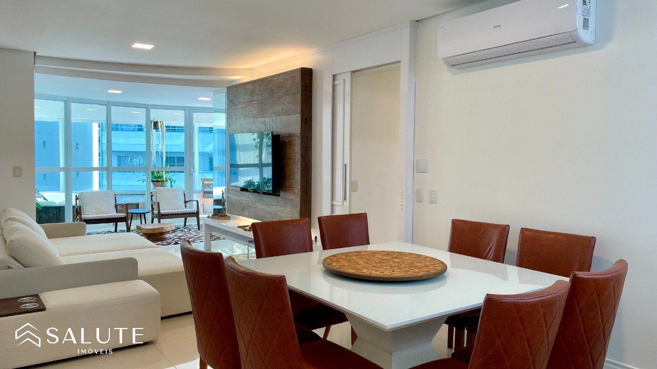 Apartamento à venda 4 dormitórios na Barra Sul