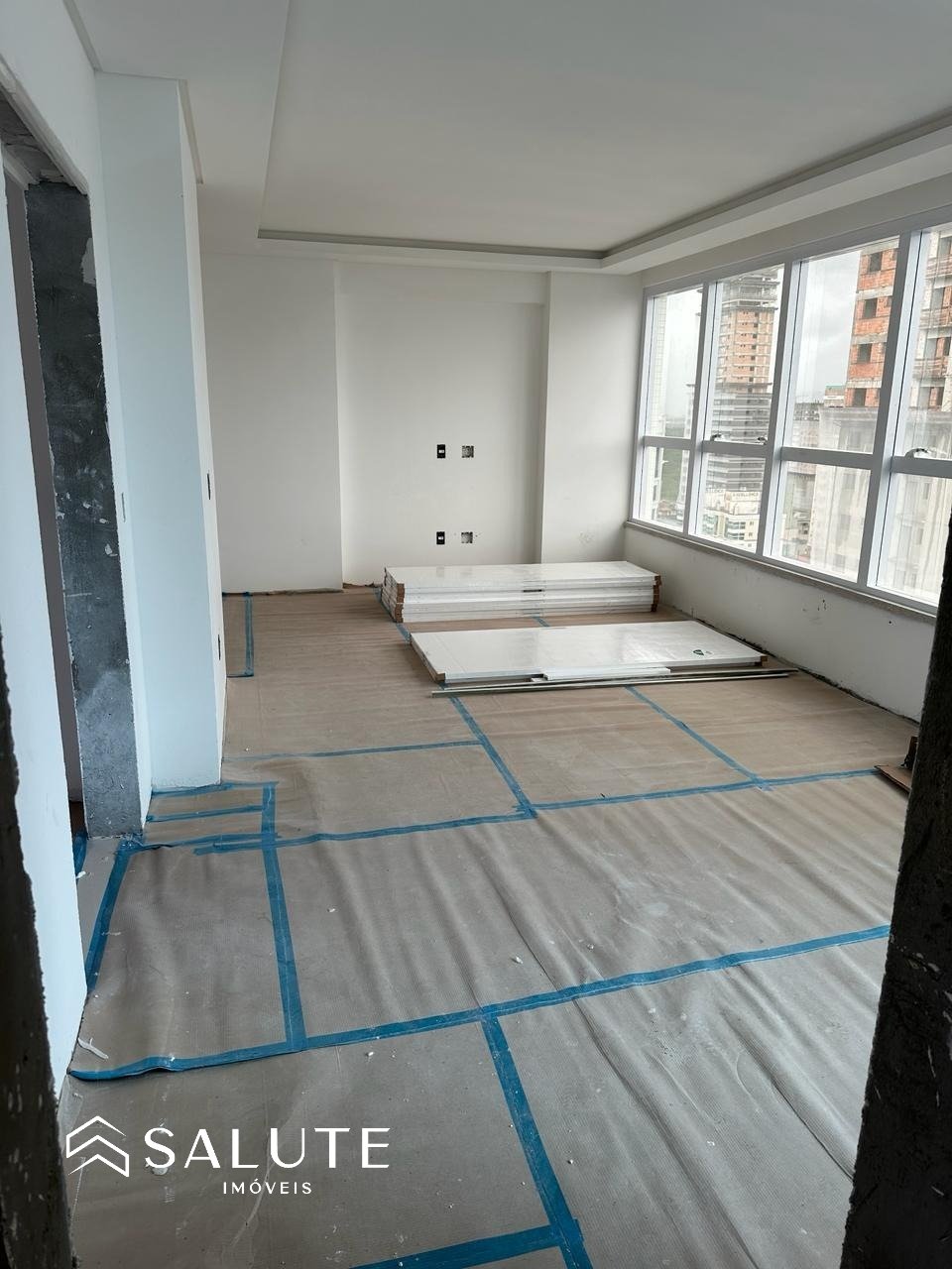 Apartamento à venda em Itapema, Meia Praia
