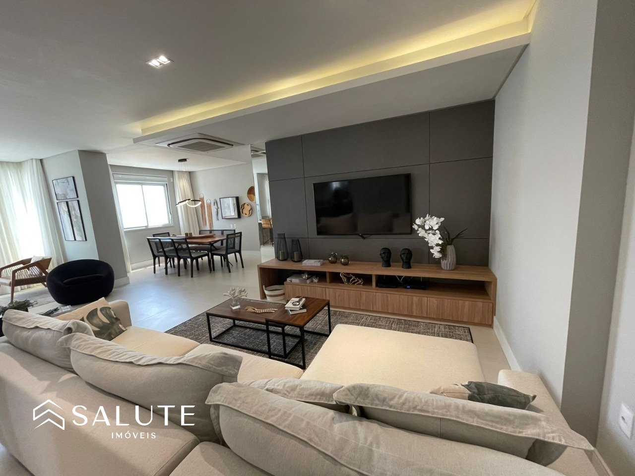 Apartamento à venda 3 suítes na Barra Sul