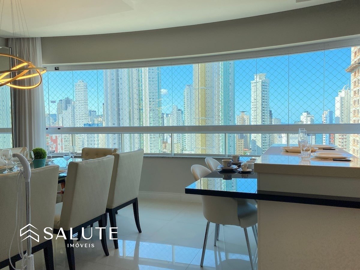 Apartamento à venda 3 dormitórios na Barra Sul