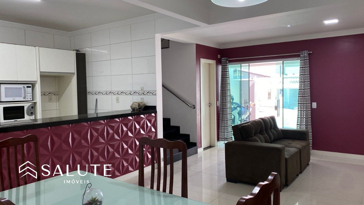 Casa Duplex 3 dormitórios à venda no bairro Nações