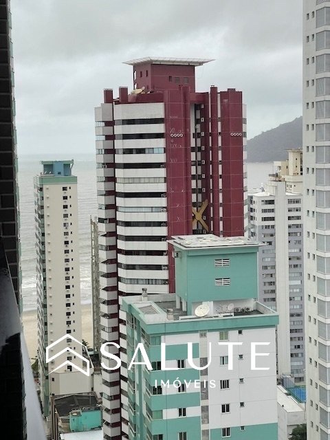 Apartamento à venda 4 suítes no Centro