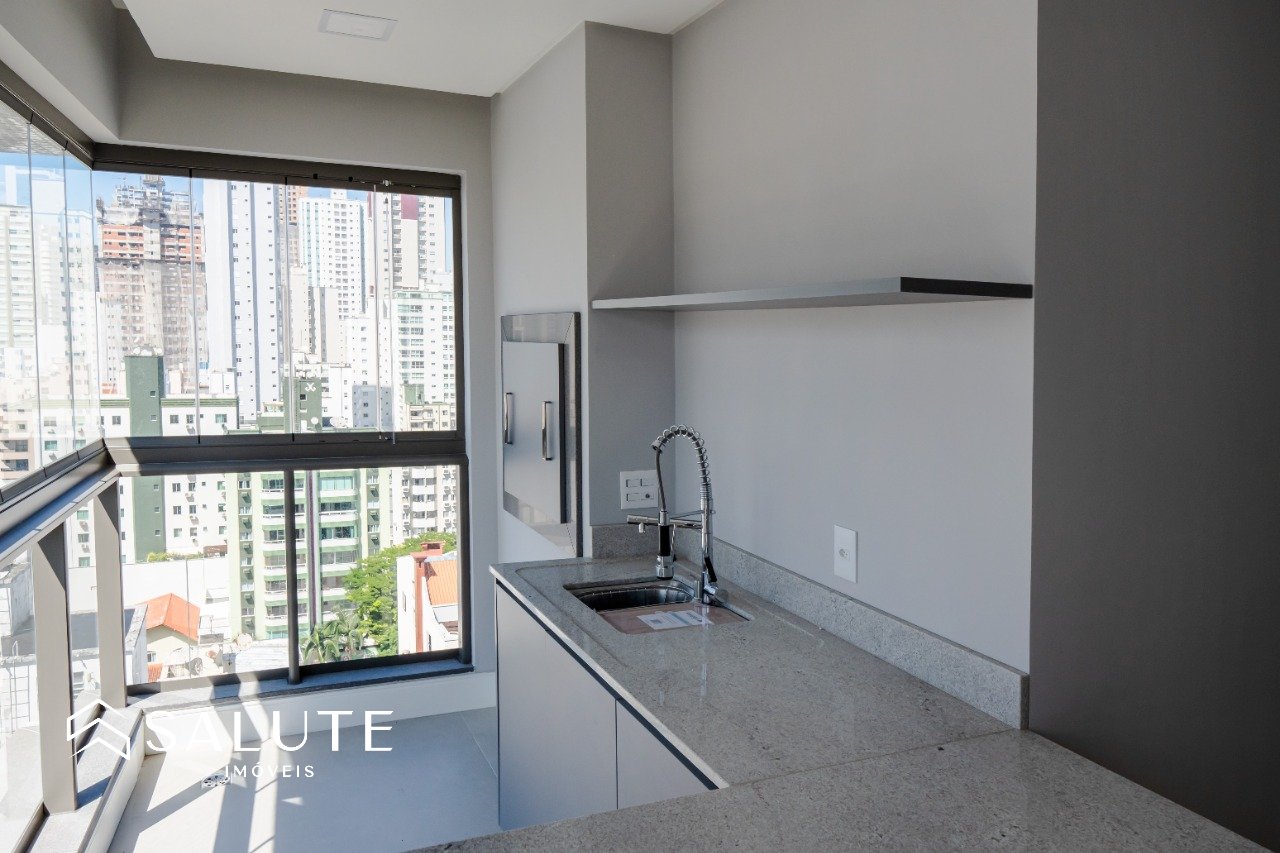 Apartamento à venda 3 suítes no Centro