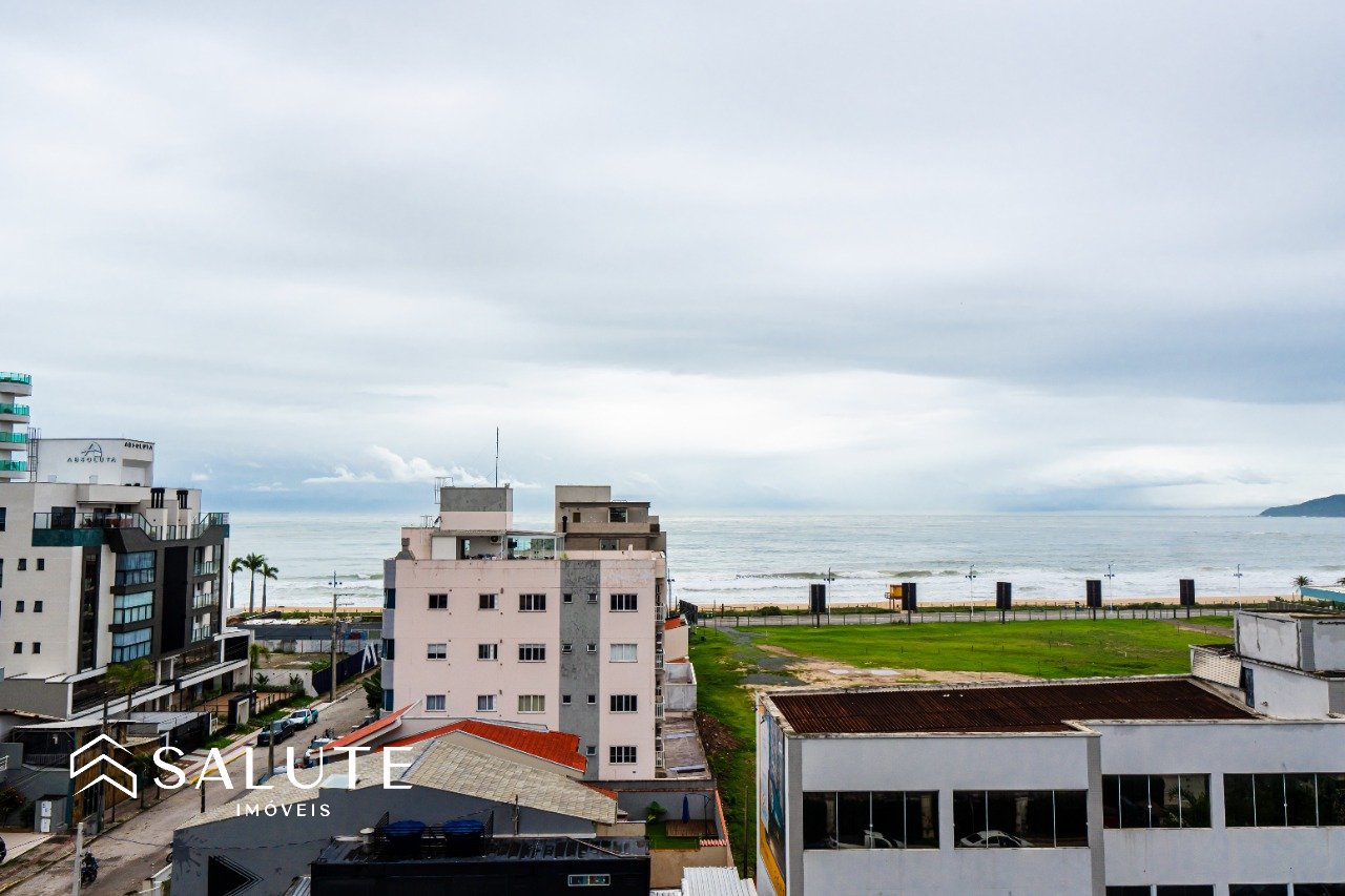 Apartamento à venda com 3 suítes na Praia Brava