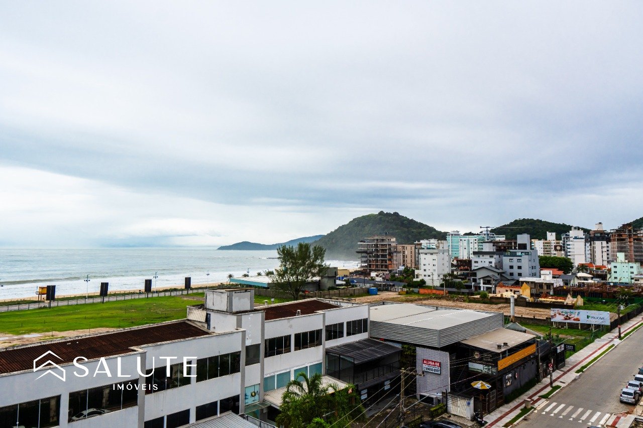 Apartamento à venda com 3 suítes na Praia Brava