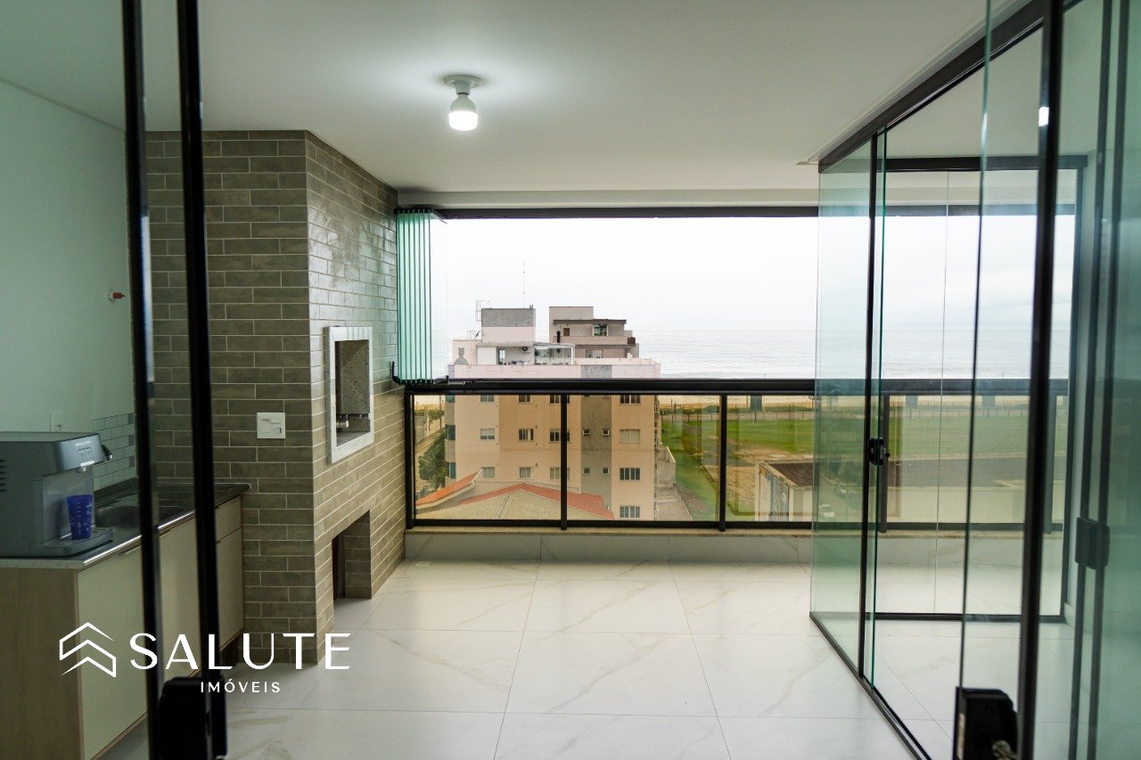 Apartamento à venda com 3 suítes na Praia Brava