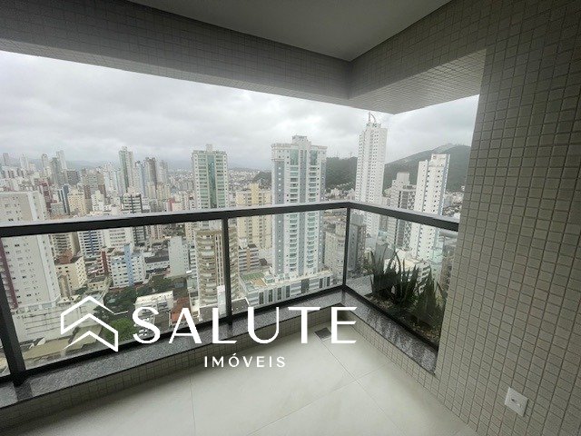 Apartamento à venda 4 dormitórios no Centro