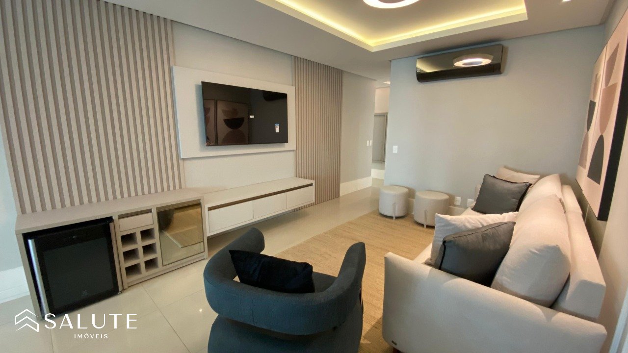 Apartamento à venda 3 dormitórios no Centro.