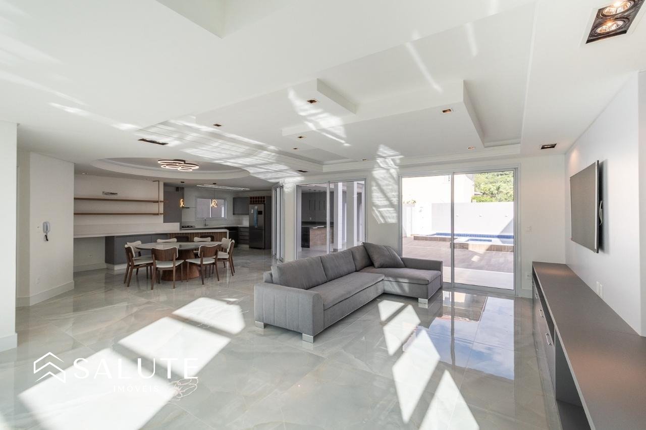 Casa à venda 5 suítes no Ariribá