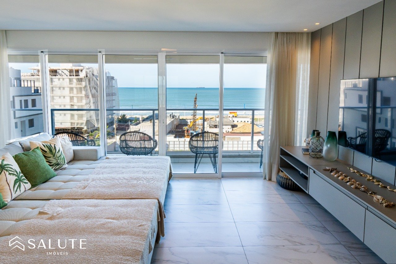 Apartamento à venda 4 dormitórios na Praia Brava