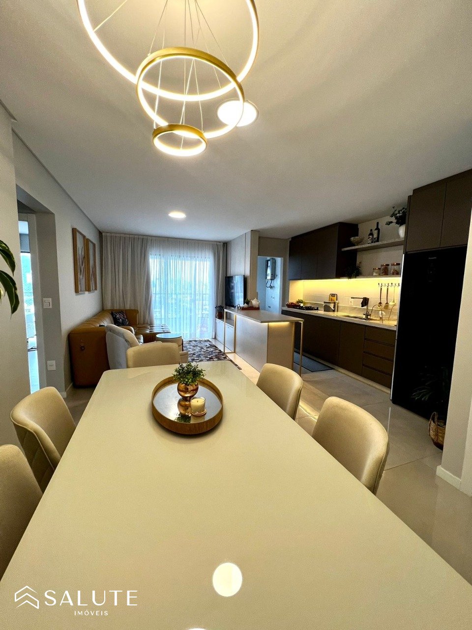 Apartamento à venda com 2 suítes em Itajaí