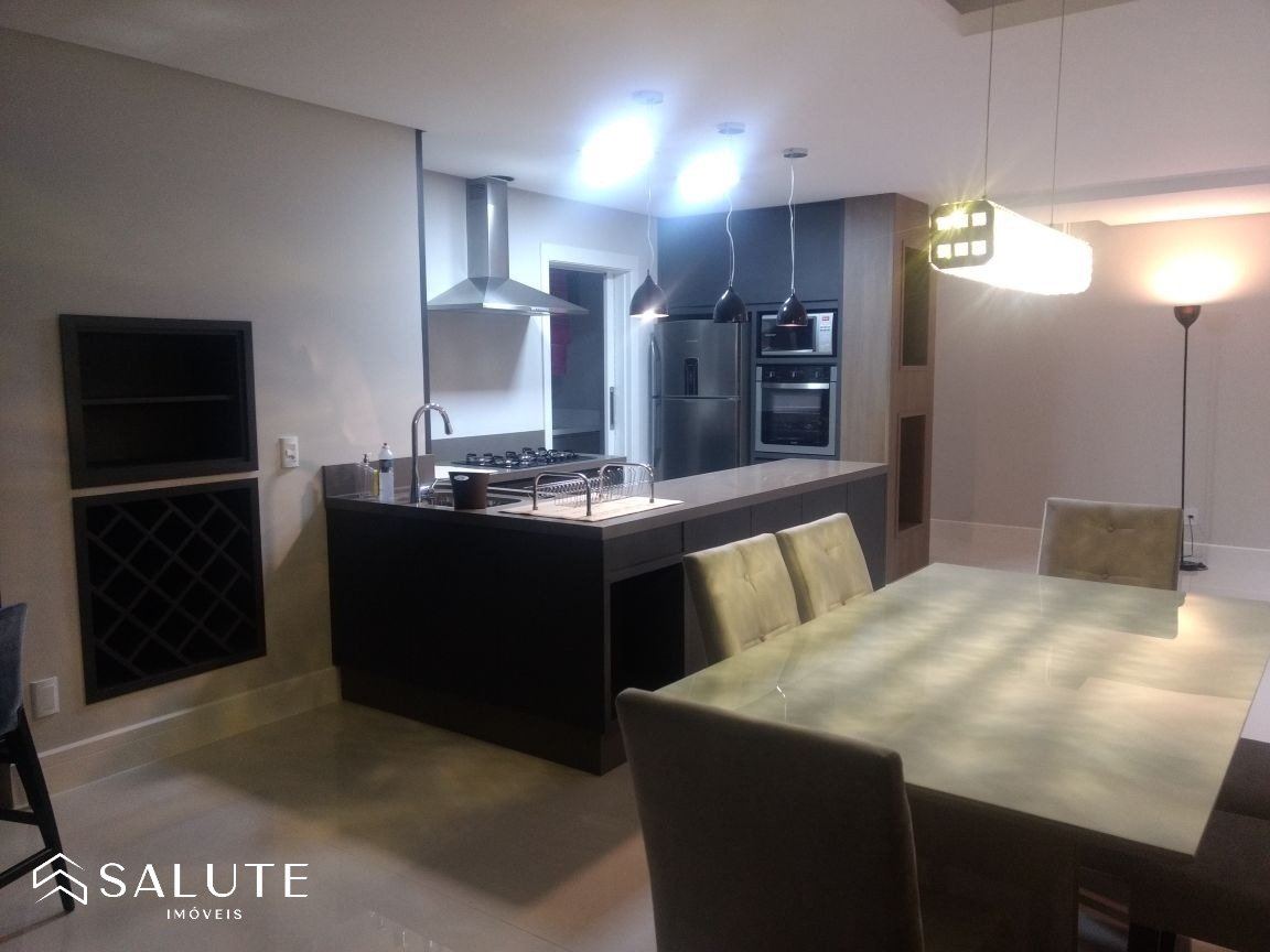 Apartamento à venda com 3 suítes na Barra Norte