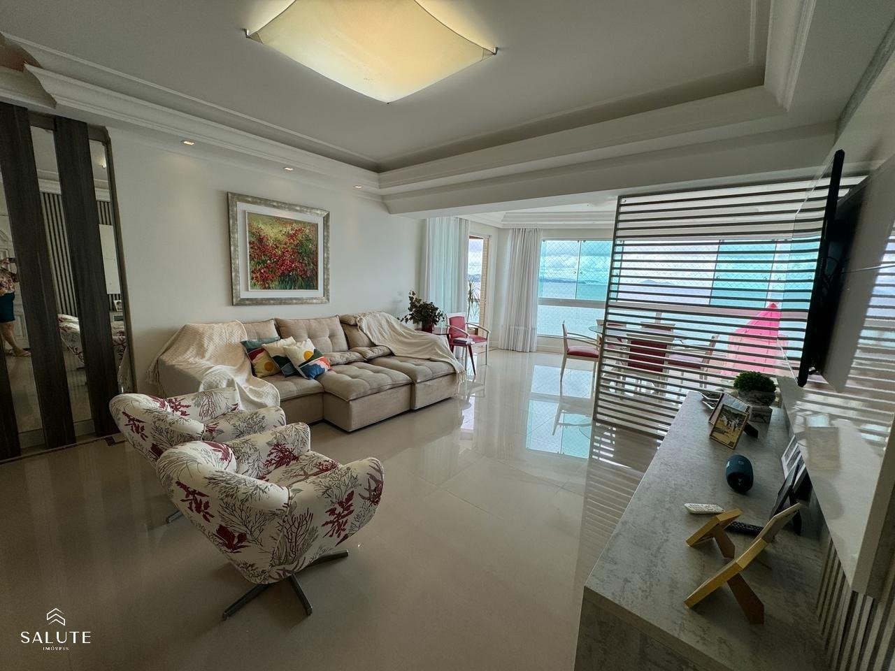 Apartamento à venda 3 suítes na Barra Sul