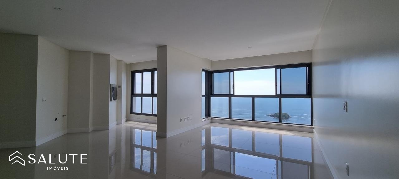 Apartamento à venda com 4 suítes no Centro