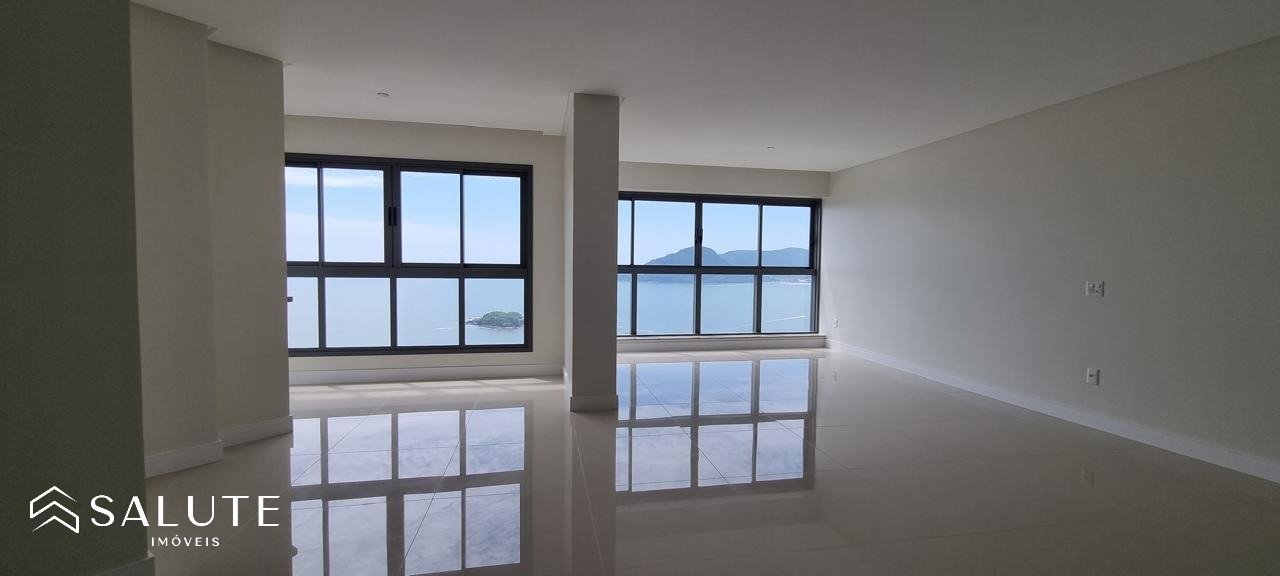 Apartamento à venda com 4 suítes no Centro
