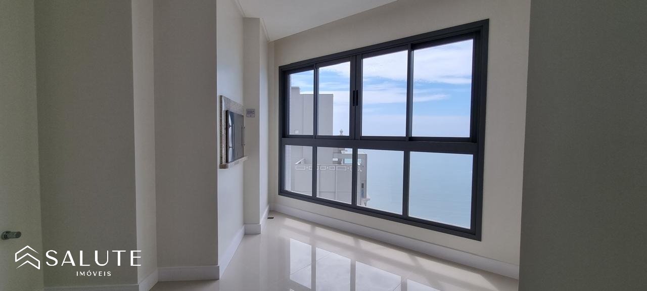 Apartamento à venda com 4 suítes no Centro