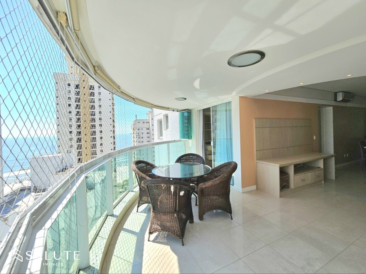 Apartamento à venda com 3 dormitórios Barra Norte