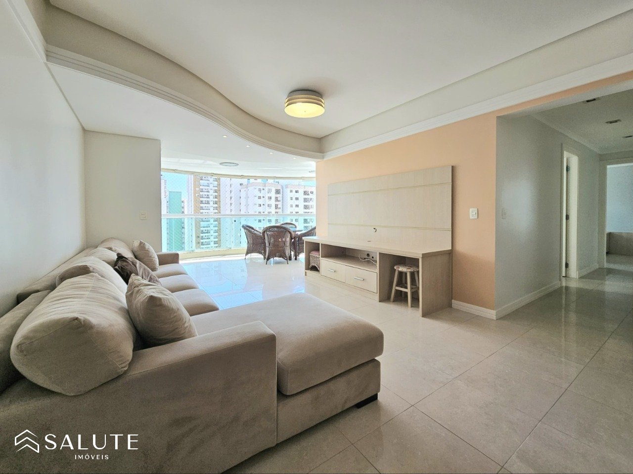 Apartamento à venda com 3 dormitórios Barra Norte