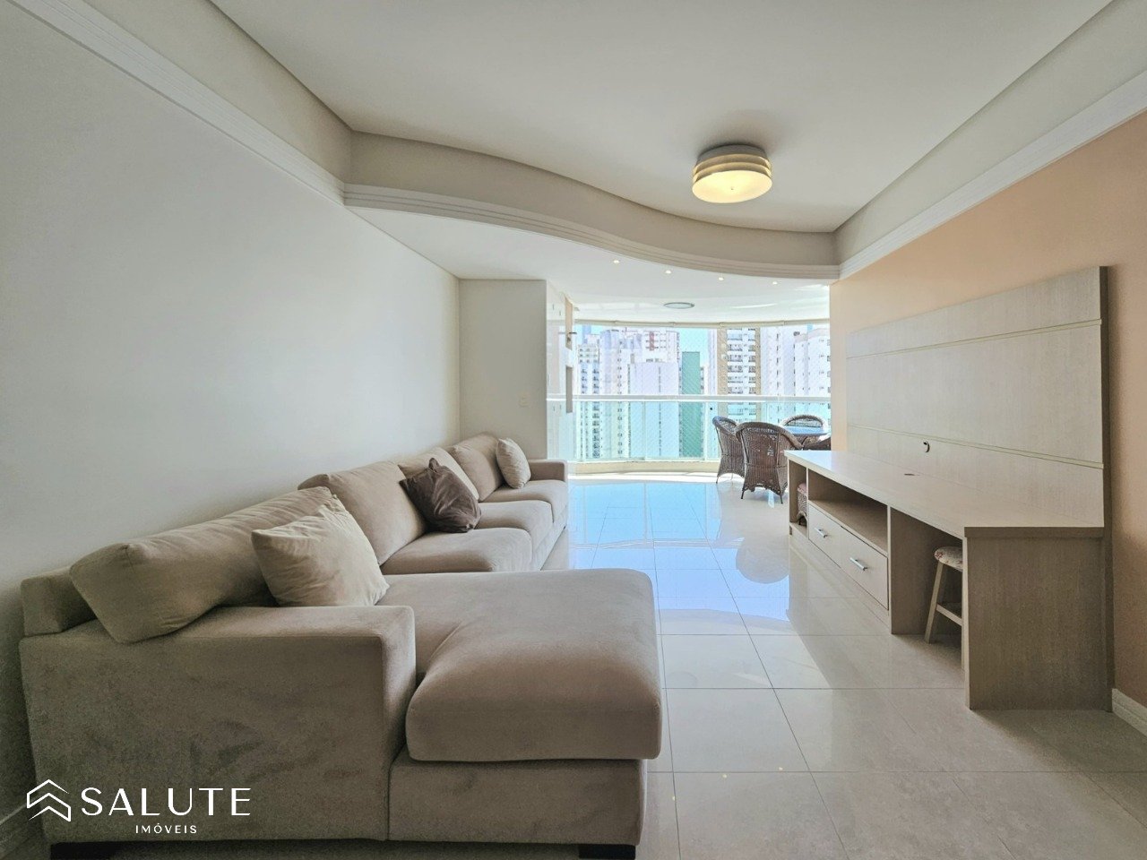 Apartamento à venda com 3 dormitórios Barra Norte