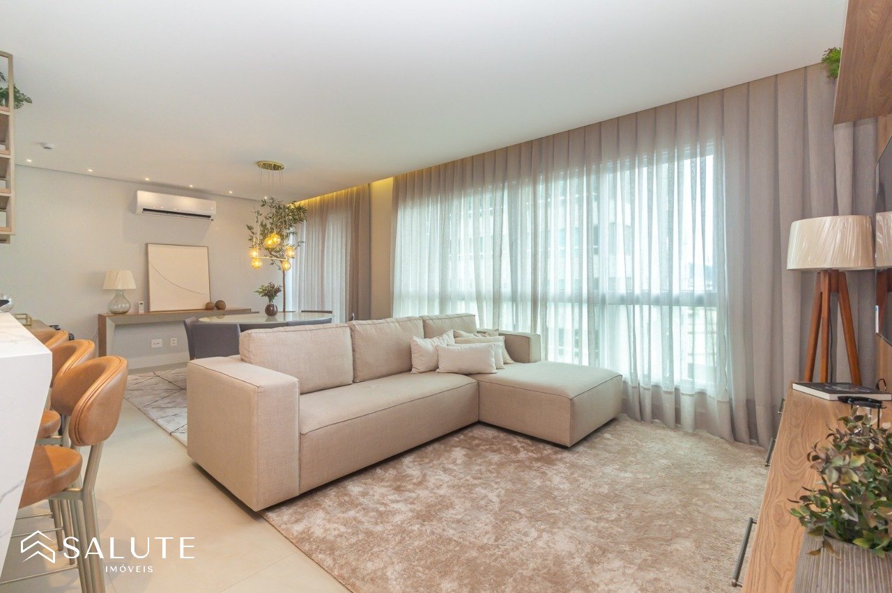 Apartamento 4 dormitórios em Centro Balneário Camboriú