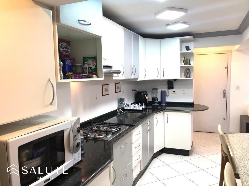 Apartamento à venda com 2 dormitórios Pioneiros