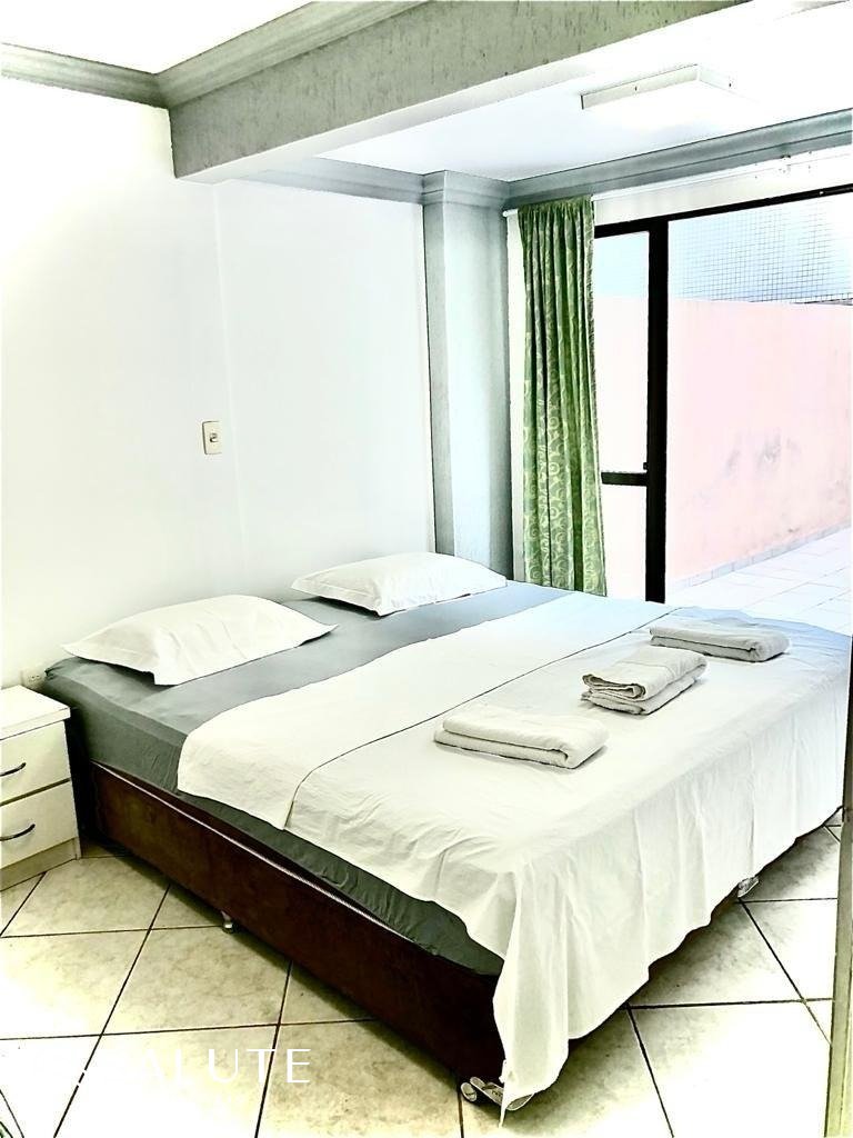 Apartamento à venda com 2 dormitórios Pioneiros