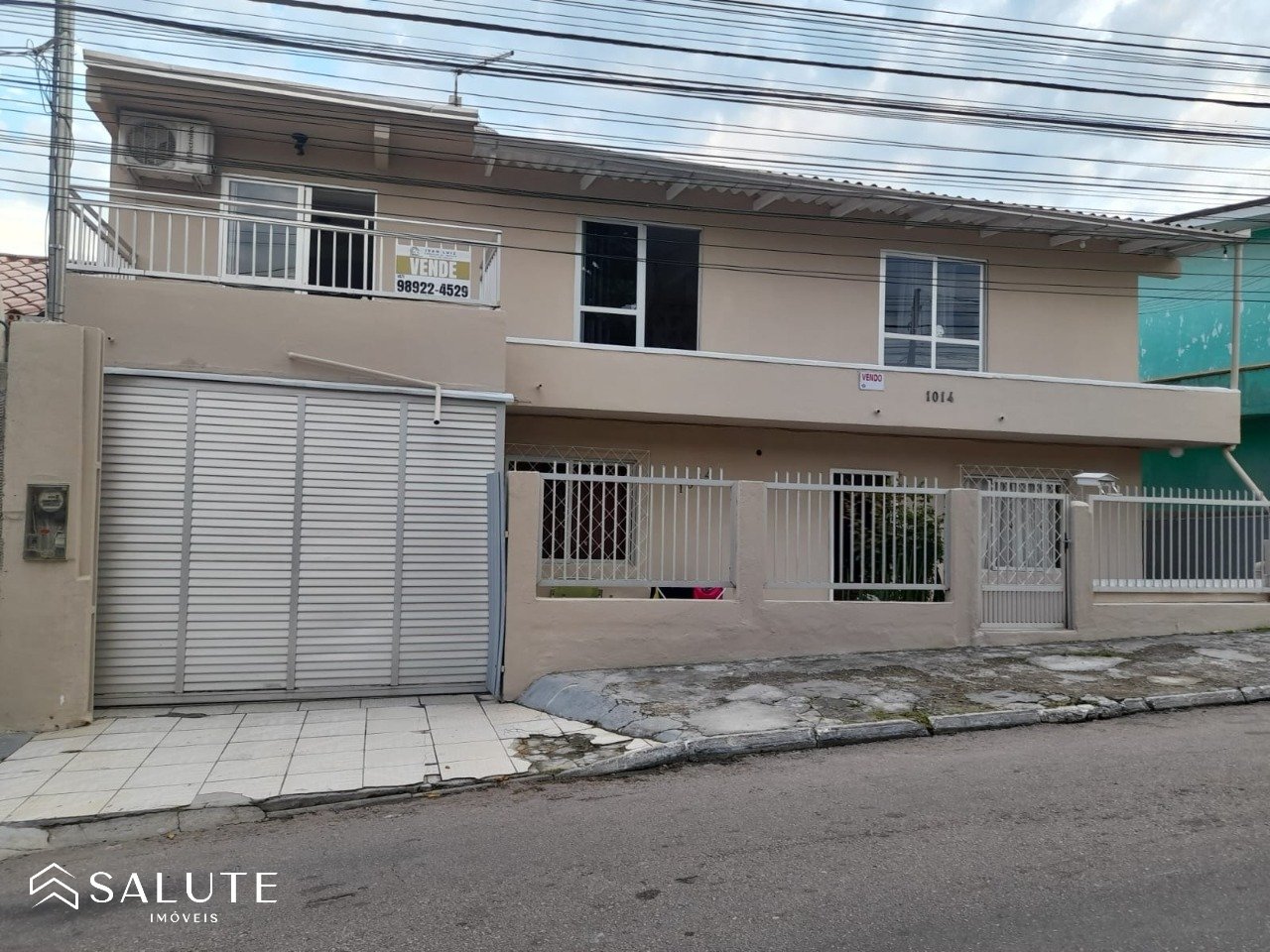 Casa à venda com 7 dormitórios no Nações