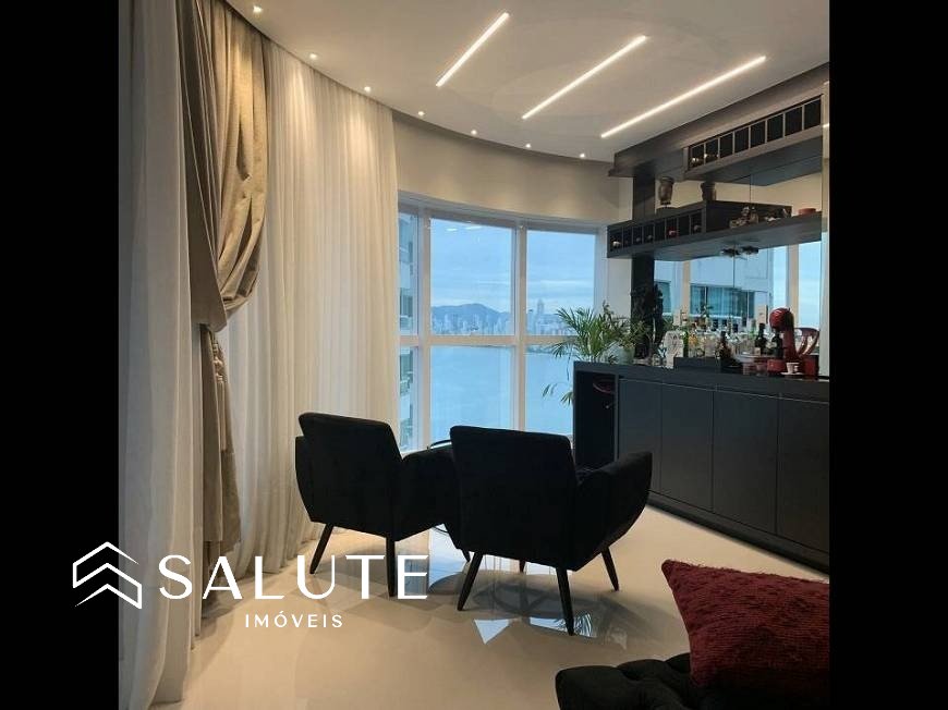 Apartamento 4 dormitórios e 5 vagas de garagem