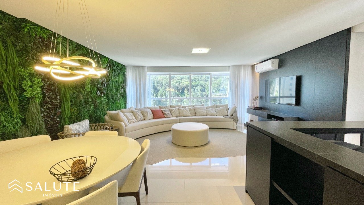 Apartamento aluguel anual 4 suítes no Pioneiros