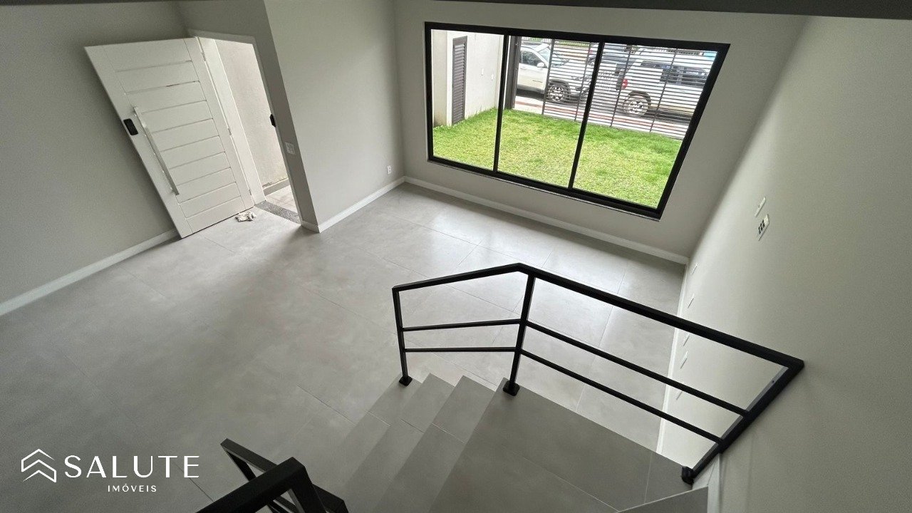 Casa à venda com 3 suítes no Centro