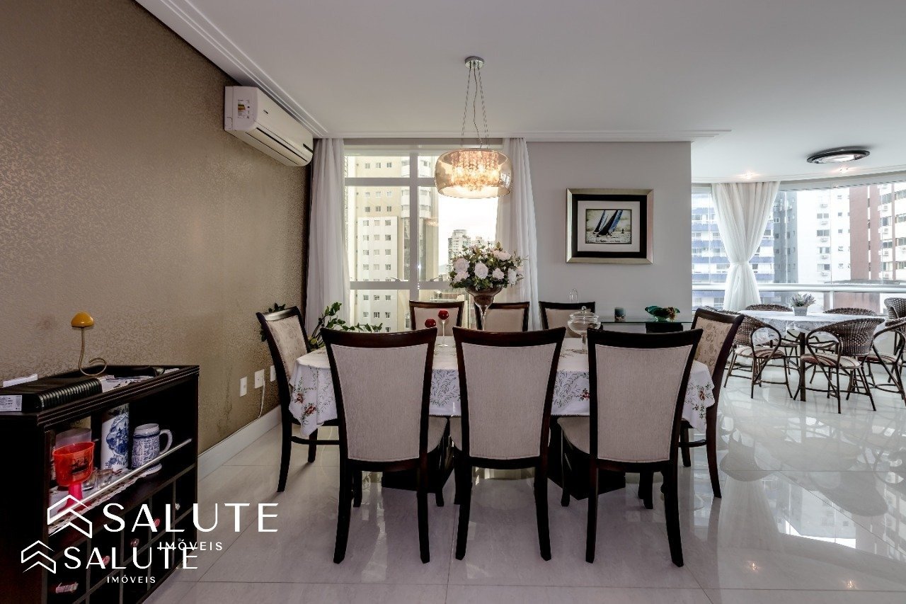 Apartamento aluguel anual 4 dormitórios Barra Sul