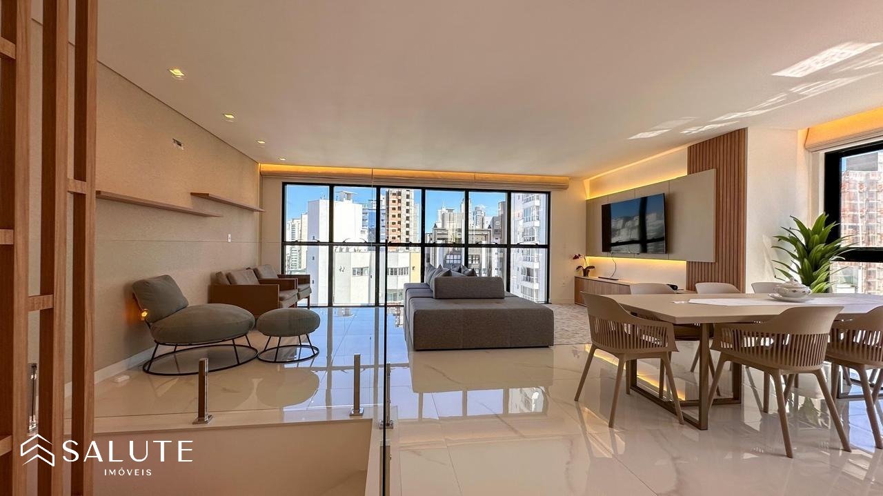 Apartamento para locação 4 suítes no Centro