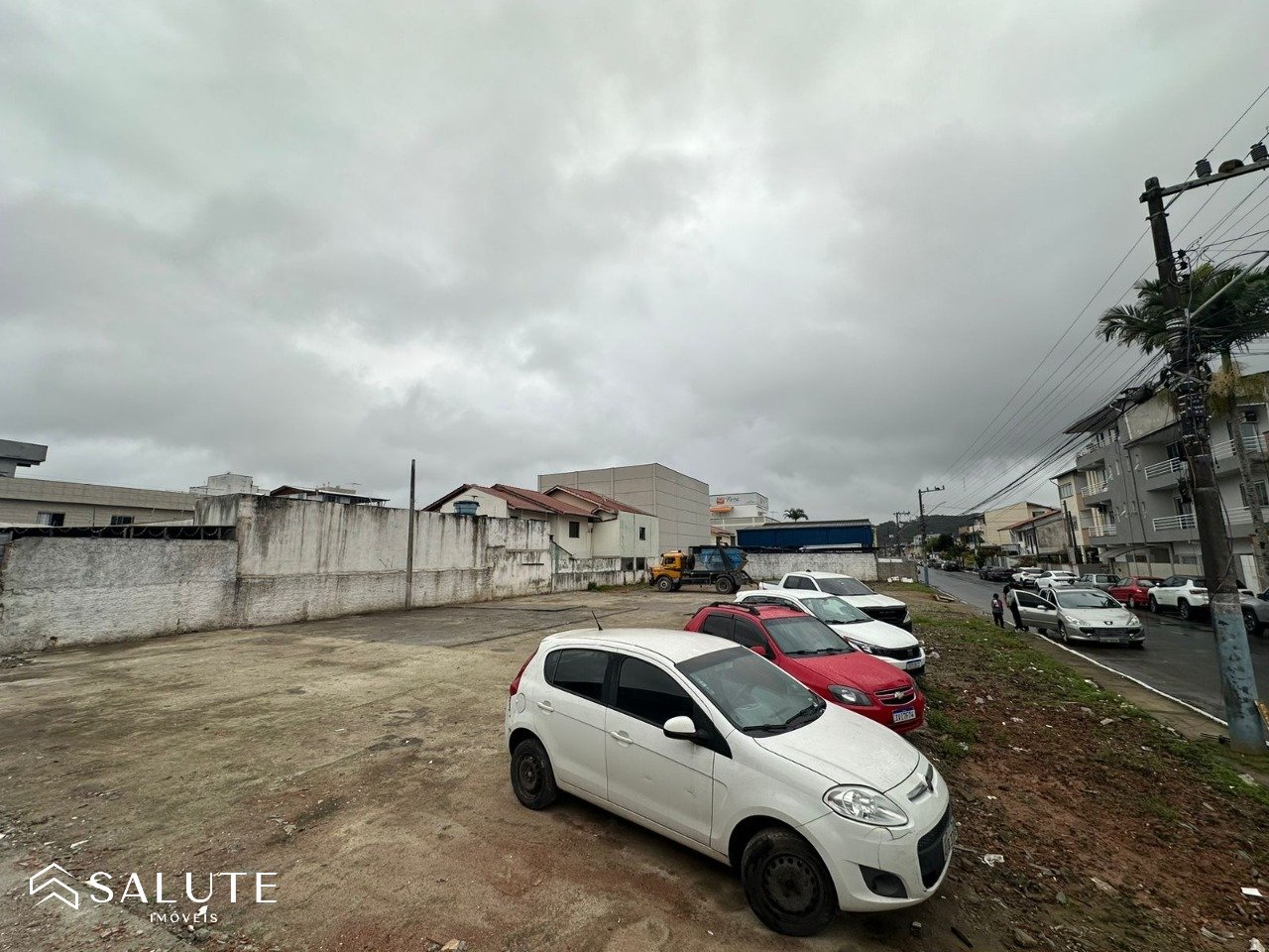 Terreno para aluguel anual no Municípios