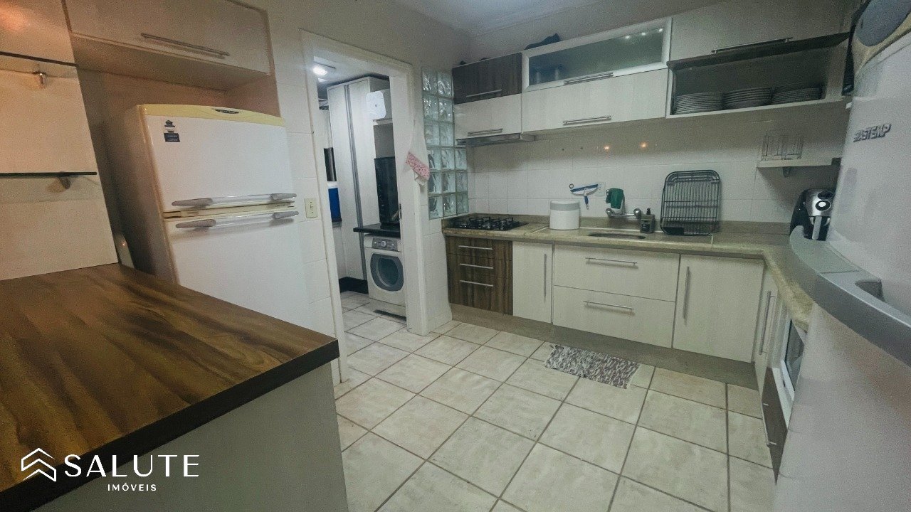 Apartamento aluguel anual 3 dormitórios Barra Sul
