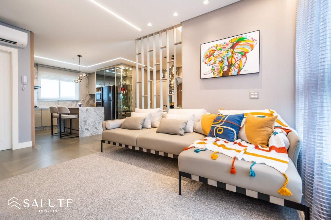 Apartamento à venda com 3 suítes na Barra Sul