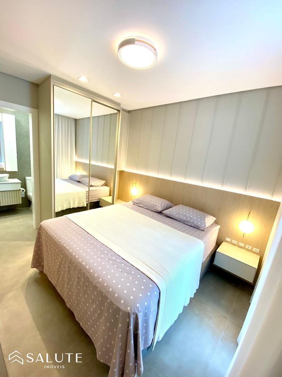 Apartamento à venda com 3 suítes em Piçarras