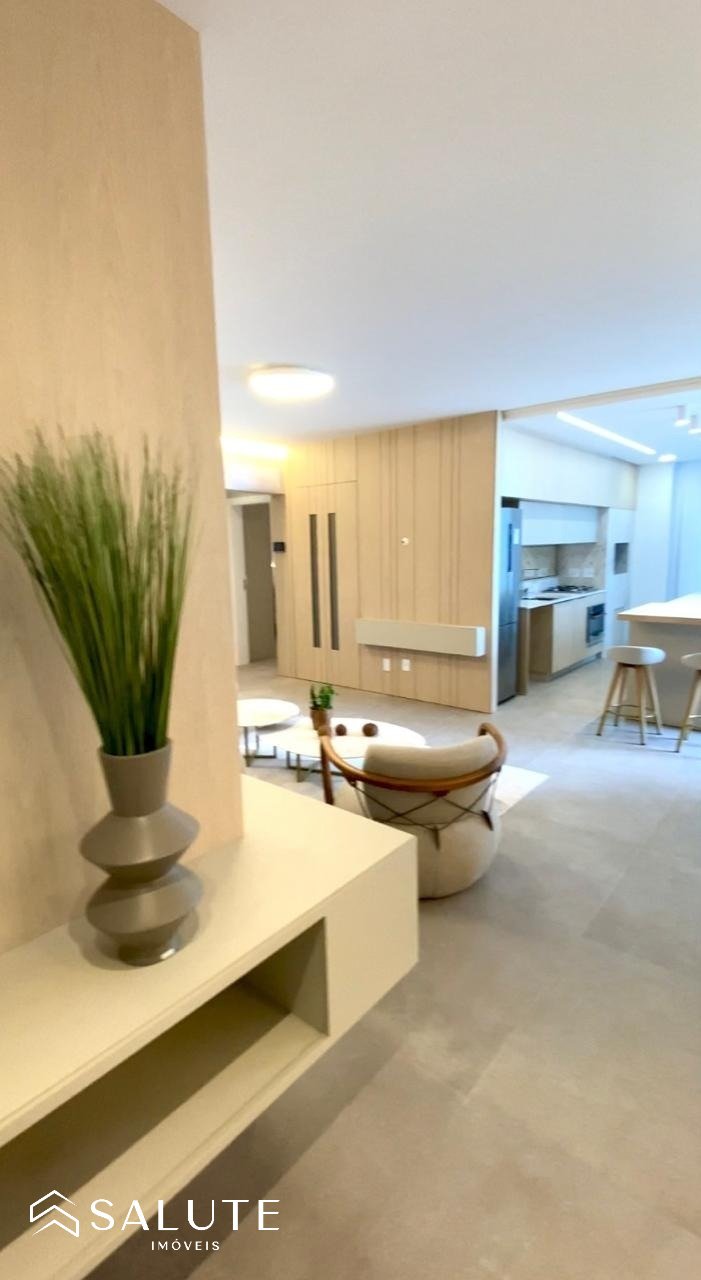 Apartamento à venda com 3 suítes em Piçarras