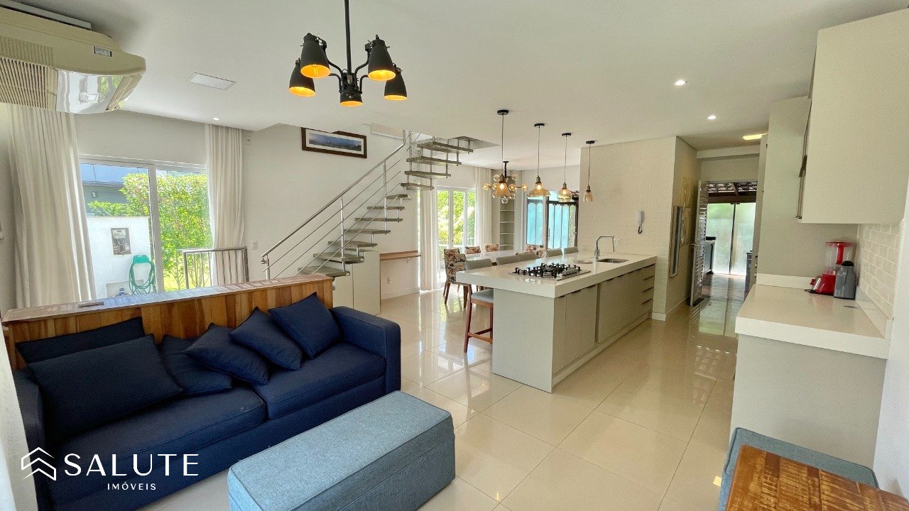 Casa à venda com 3 dormitórios na Barra