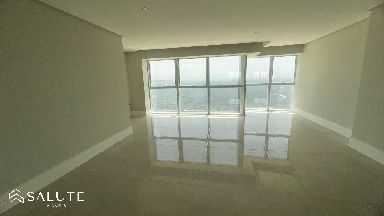 Apartamento á venda 4 Suítes na Barra Sul