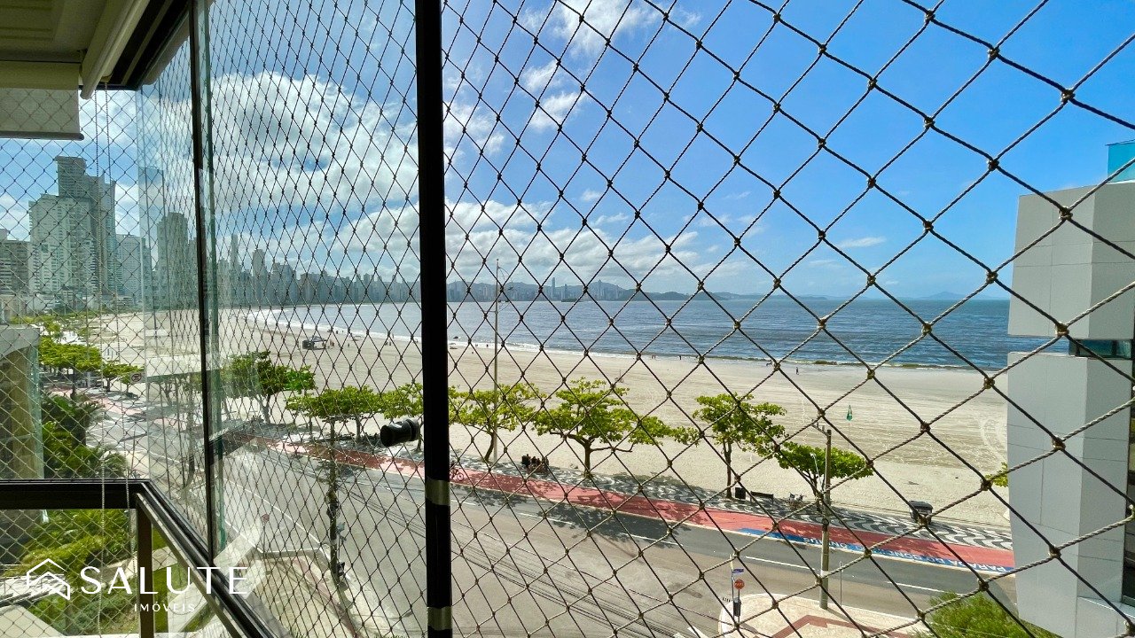 Apartamento à venda 3 Dormitórios na Barra Sul