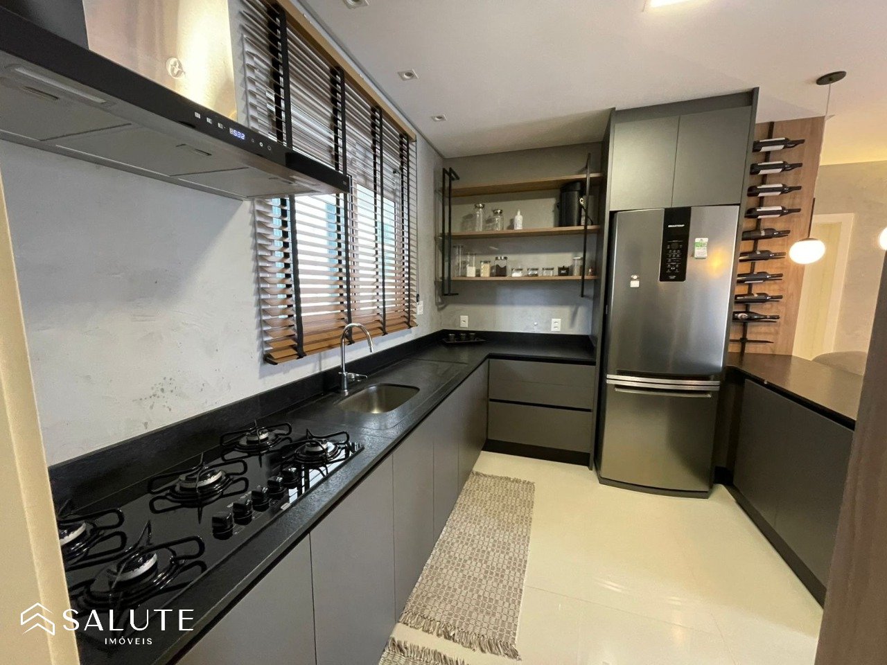 Apartamento à venda 03 Suítes na Barra Sul
