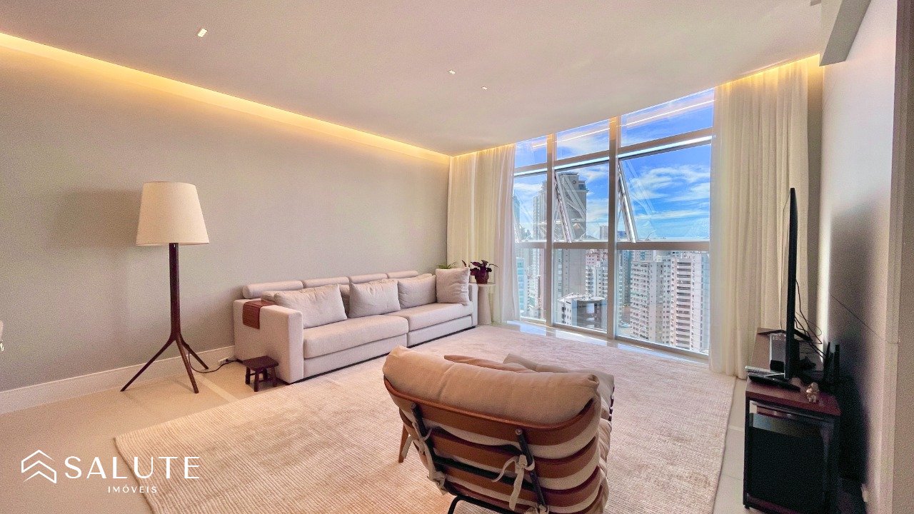 Apartamento à venda 3 suítes na Barra Sul